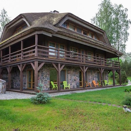 Dzeni Guest House Amatciems ภายนอก รูปภาพ