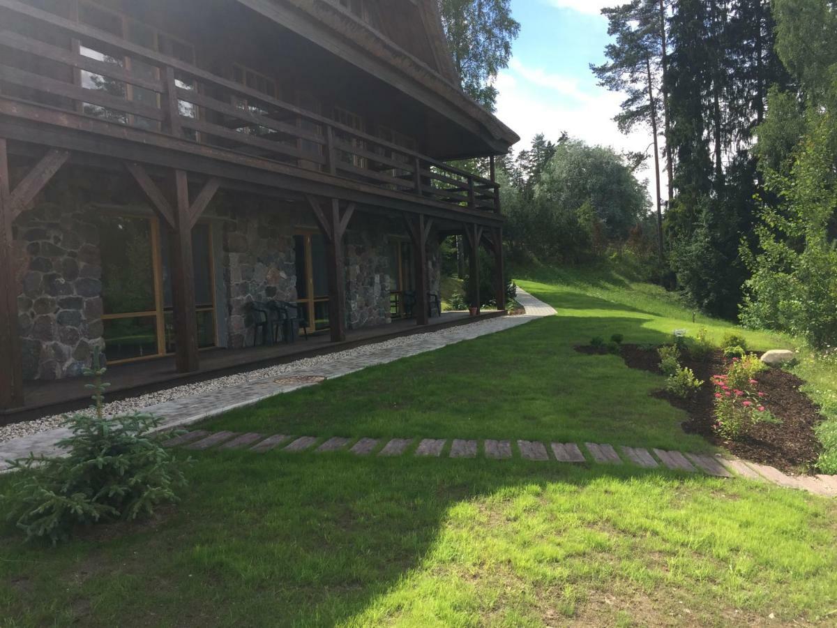 Dzeni Guest House Amatciems ภายนอก รูปภาพ