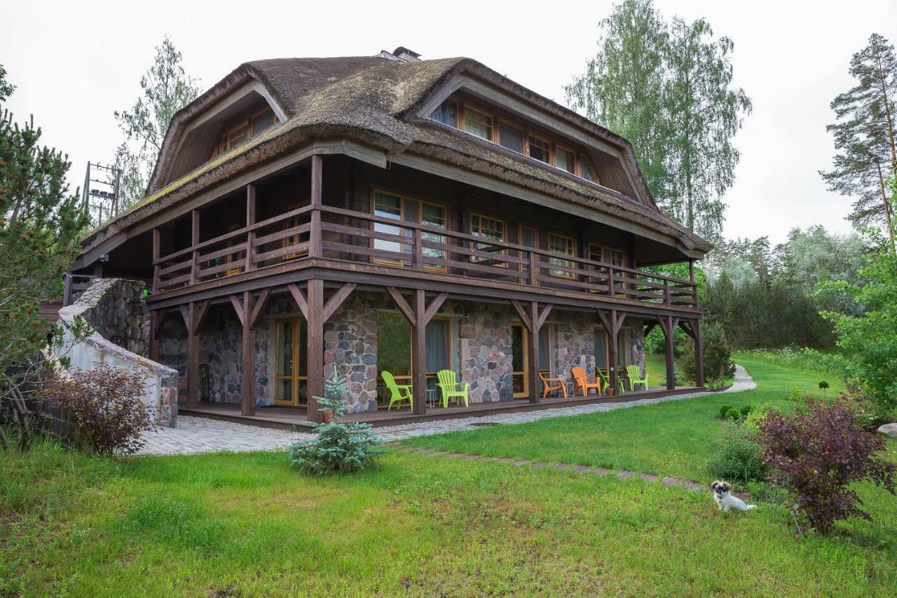 Dzeni Guest House Amatciems ภายนอก รูปภาพ
